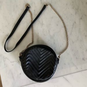 Round little black purse